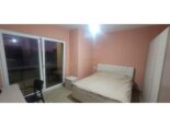 Jepet ambient me qera me 14 dhoma individuale