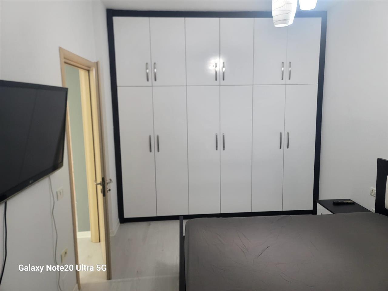 Jepet me qera 1+1 rruga Shefqet Kuka