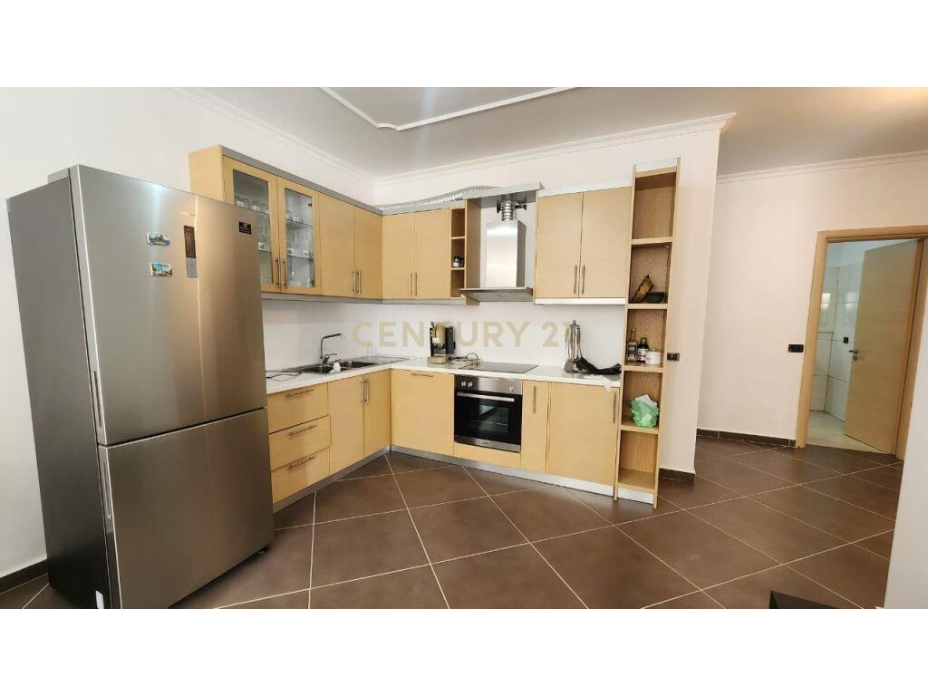 JEPET APARTAMENT 2+1+2 ME QIRA TEK VILA E ZOGUT!