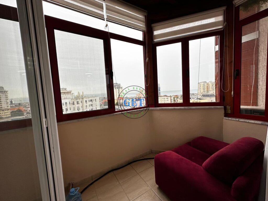 Shitet, Apartament 2+1,Bashkia, Durres!