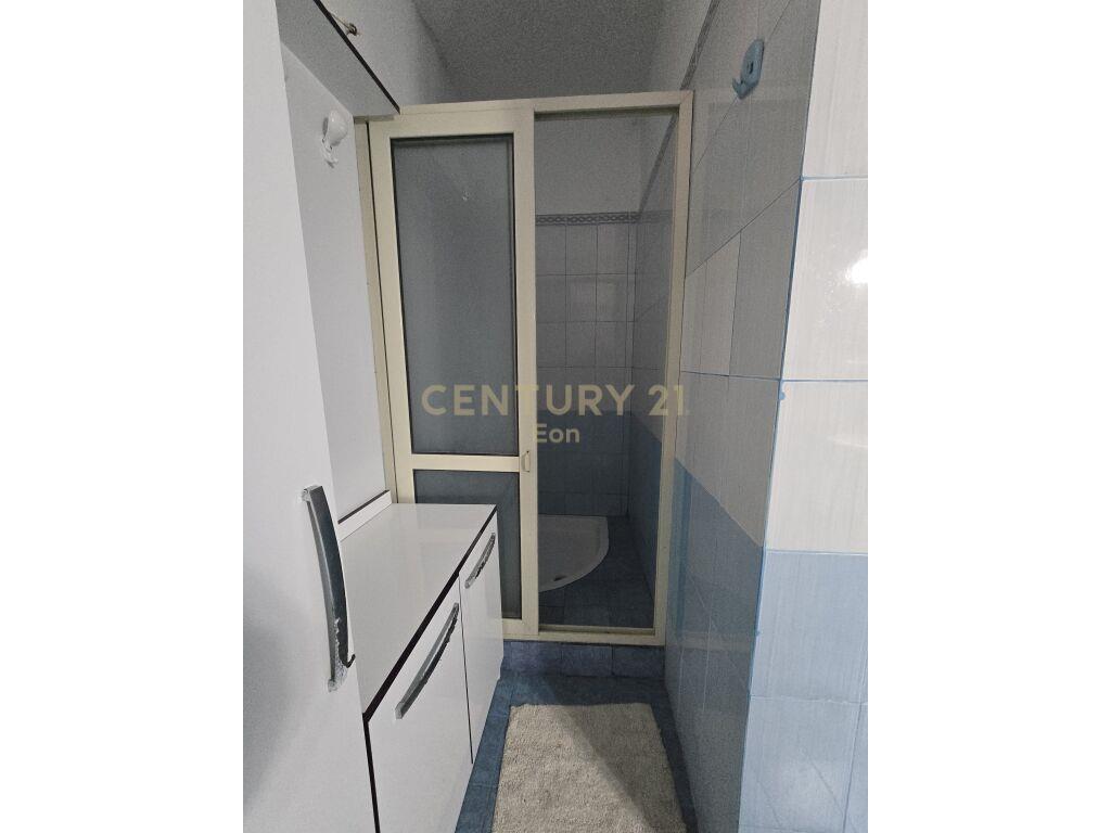 JEPET ME QIRA APARTAMETN 2+1 TEK MUZEUMI NE DURRES!