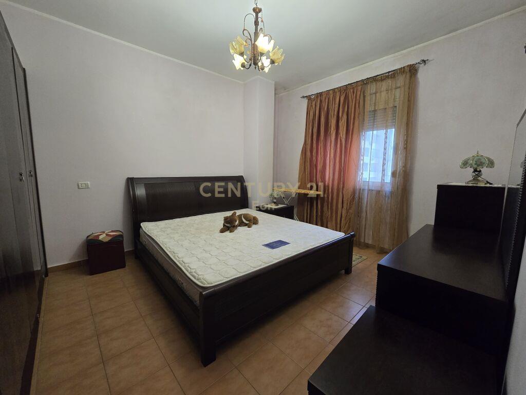 JEPET ME QIRA APARTAMETN 2+1 TEK MUZEUMI NE DURRES!