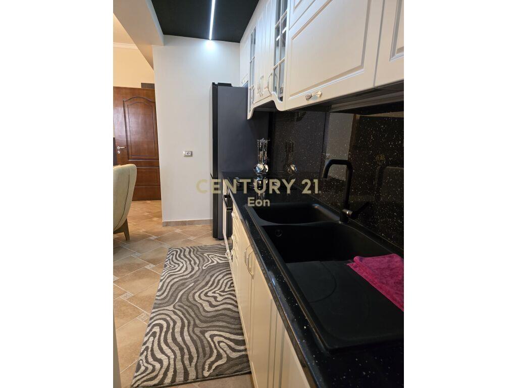 Apartament 2+1 me Qira në Durrës pranë Drejtorisë së Policis