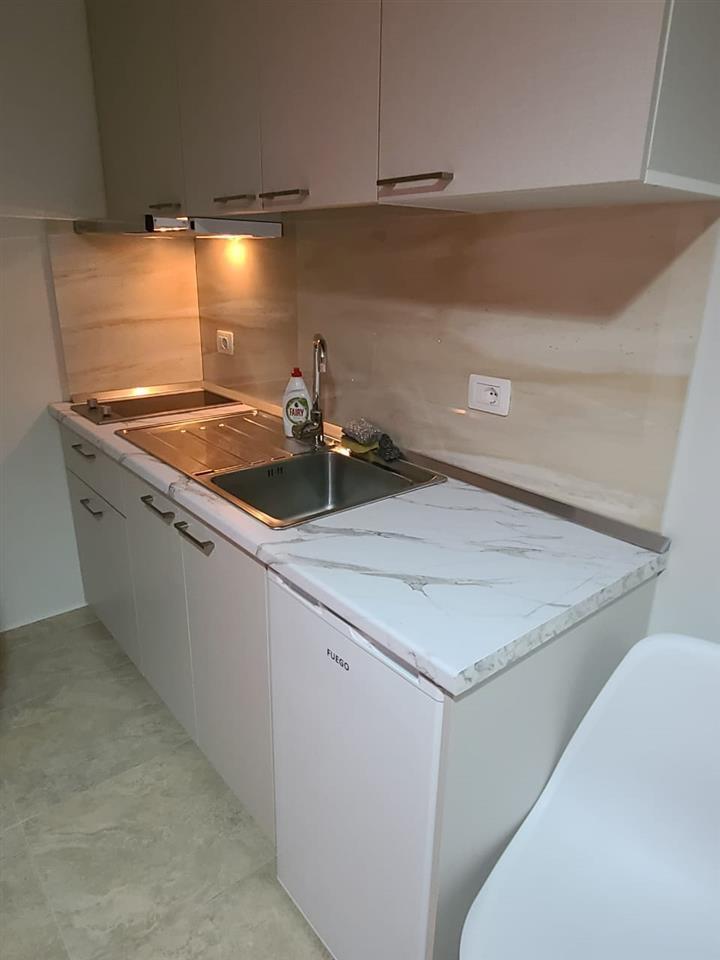 GARSONIERE ME QERA MYSLYM SHYRI SJAM AGJENCI SKA KOMISIONE