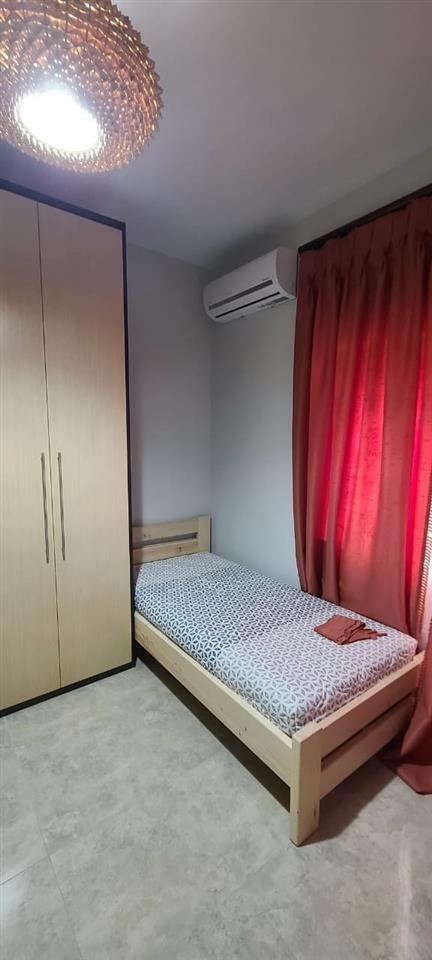 GARSONIERE ME QERA MYSLYM SHYRI SJAM AGJENCI SKA KOMISIONE