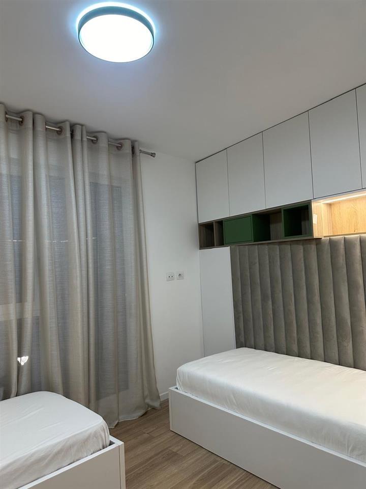 Apartament me qera 2+1+2