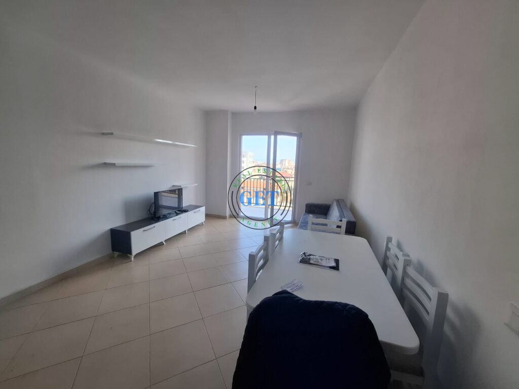 Qira, Apartament 2+1,Tregu Industrial, Durrës.