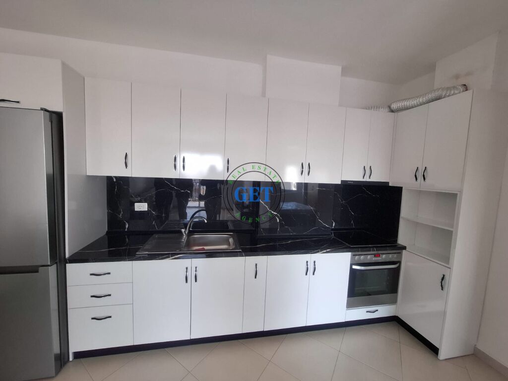 Qira, Apartament 2+1,Tregu Industrial, Durrës.