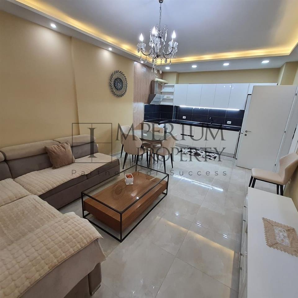 JEPET ME QIRA/SHITET DURRES