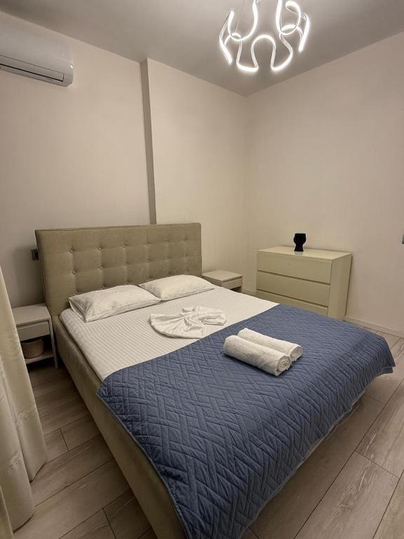 2+1 per qira te Stacioni i Trenit, afer Intermedica