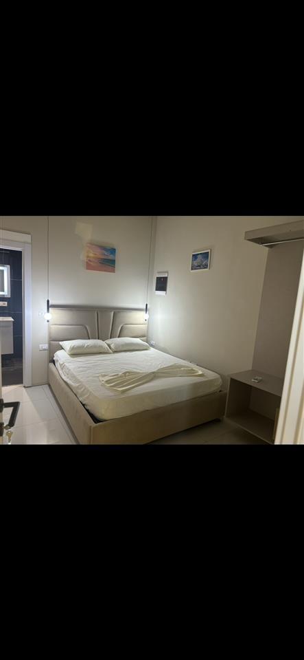 SHITET 1+1 ne VLORE UJI FTOHTE