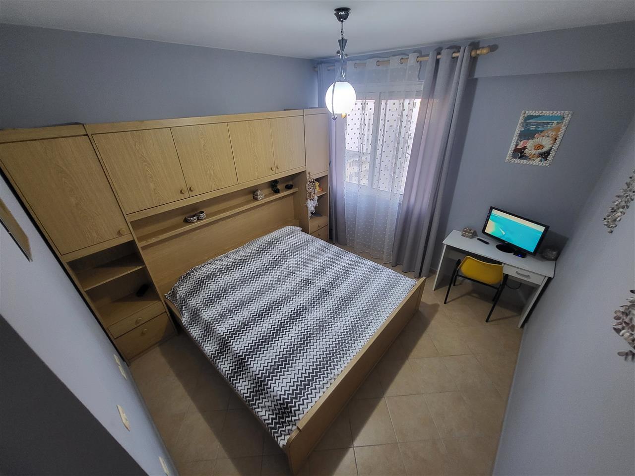 Durrës, apartament 1+1 me qera ne zonen e Plazh.