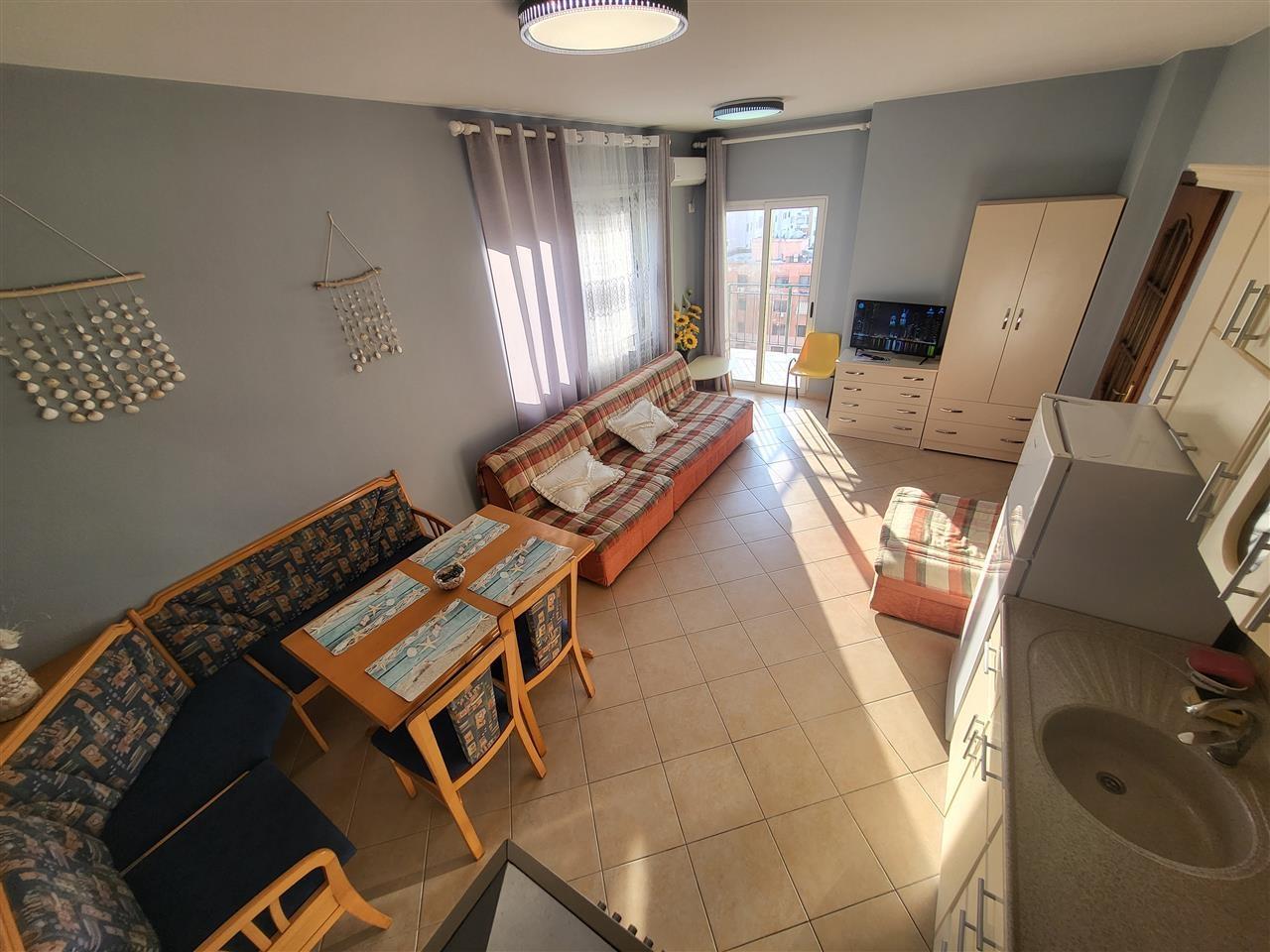 Durrës, apartament 1+1 me qera ne zonen e Plazh.