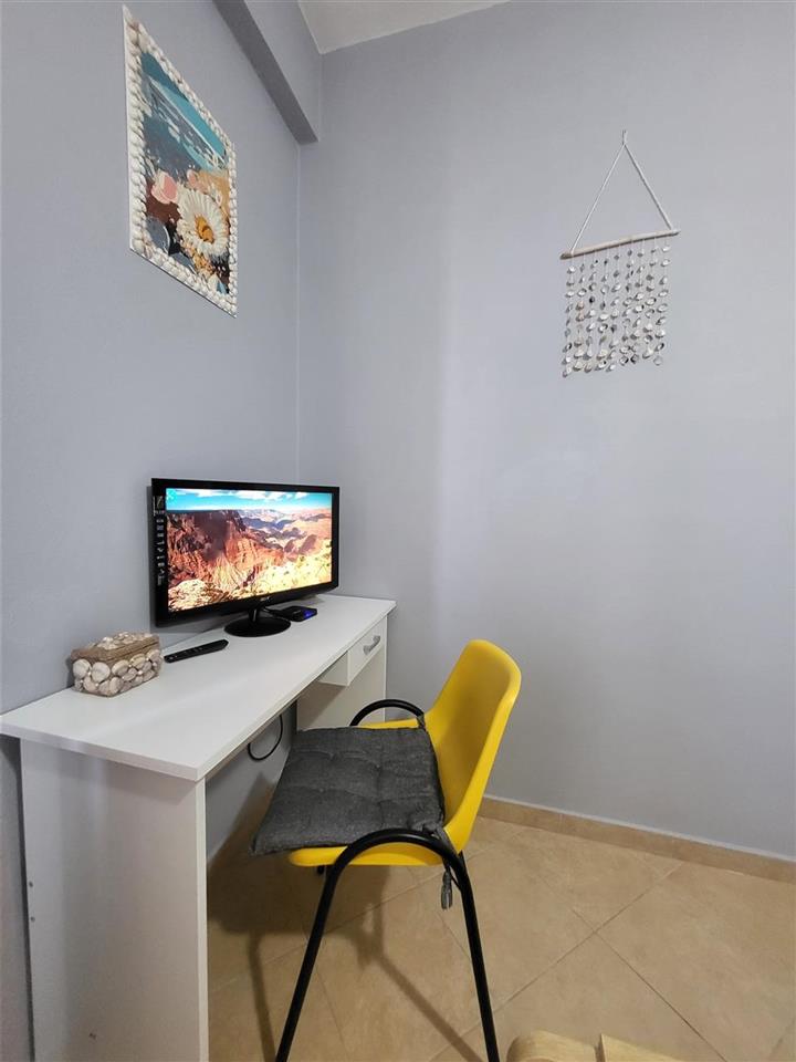 Durrës, apartament 1+1 me qera ne zonen e Plazh.