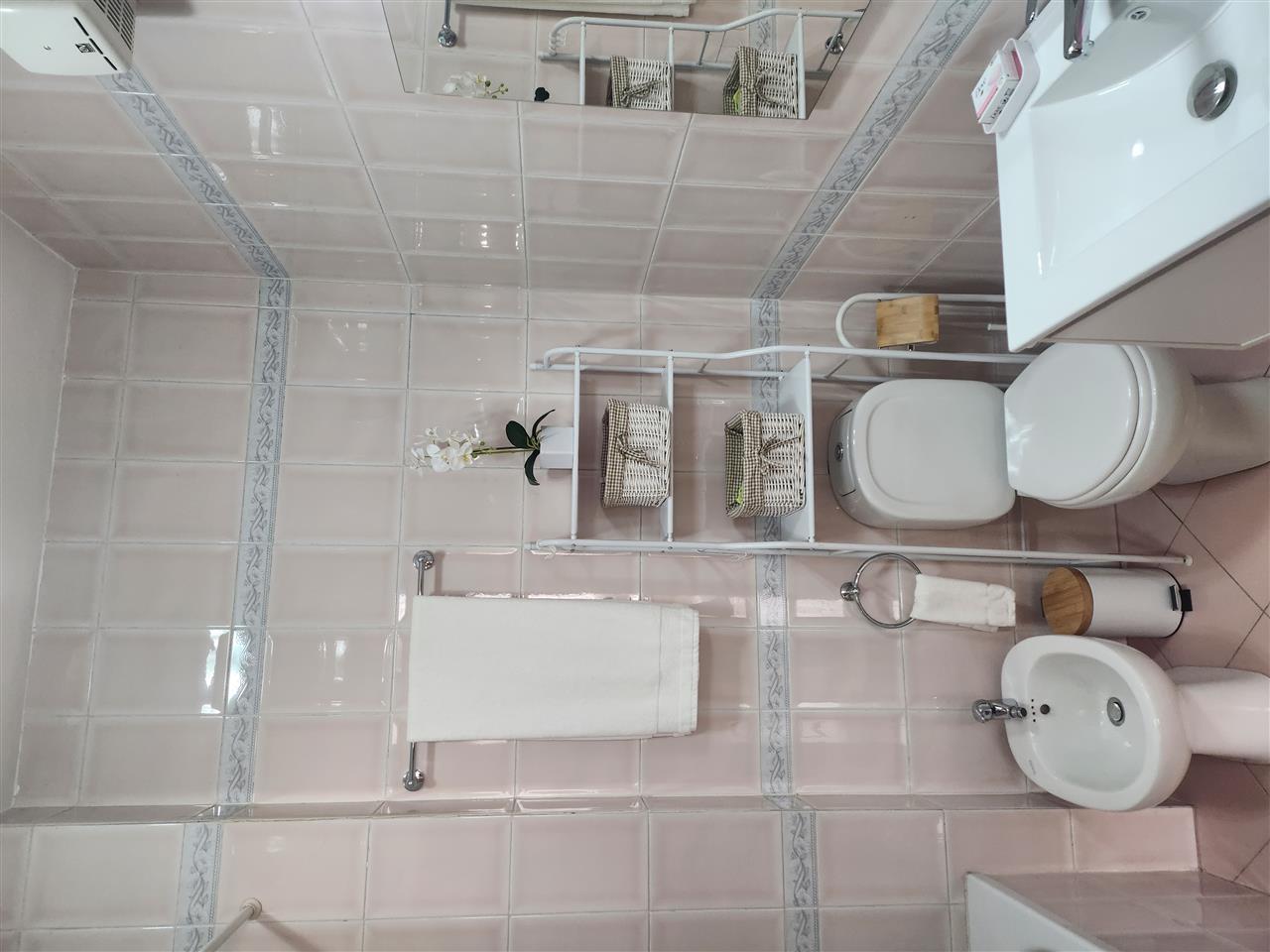 Jepet me qira super apartament ne Bllok