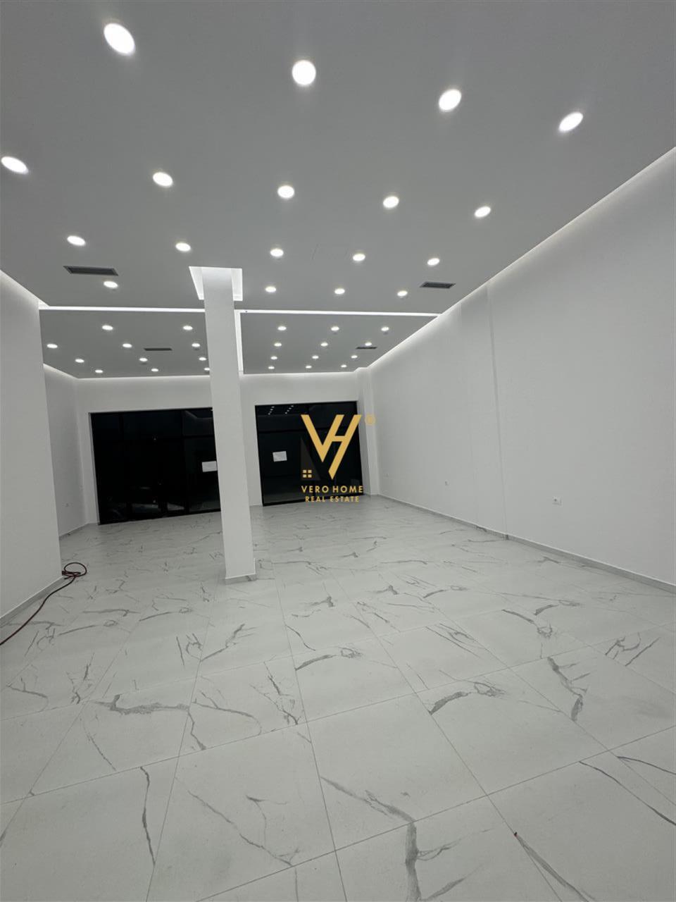 DYQAN 120M2 TE FRESKU 700 EURO