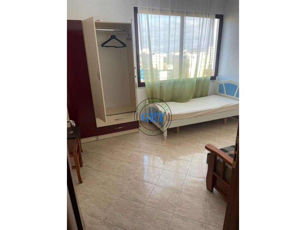 Qira, Apartament 2+1 Muzeumi , Durres