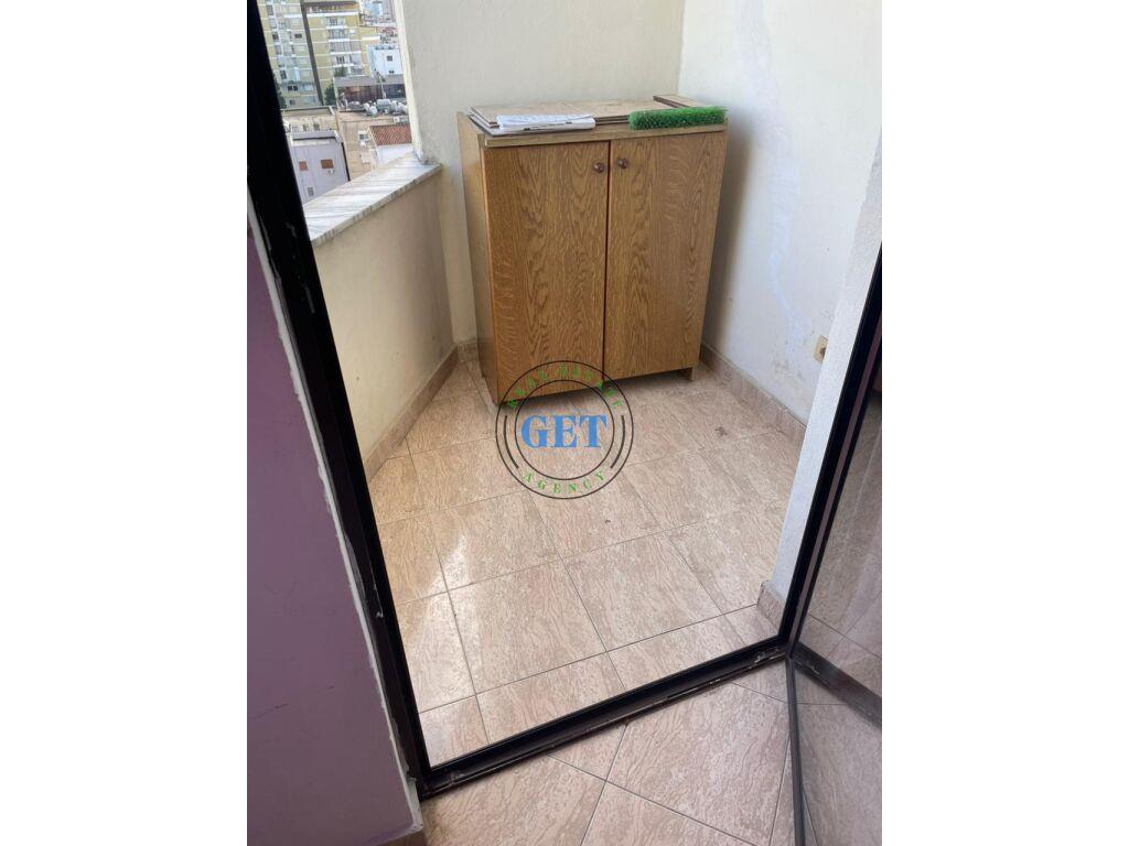 Qira, Apartament 2+1 Muzeumi , Durres