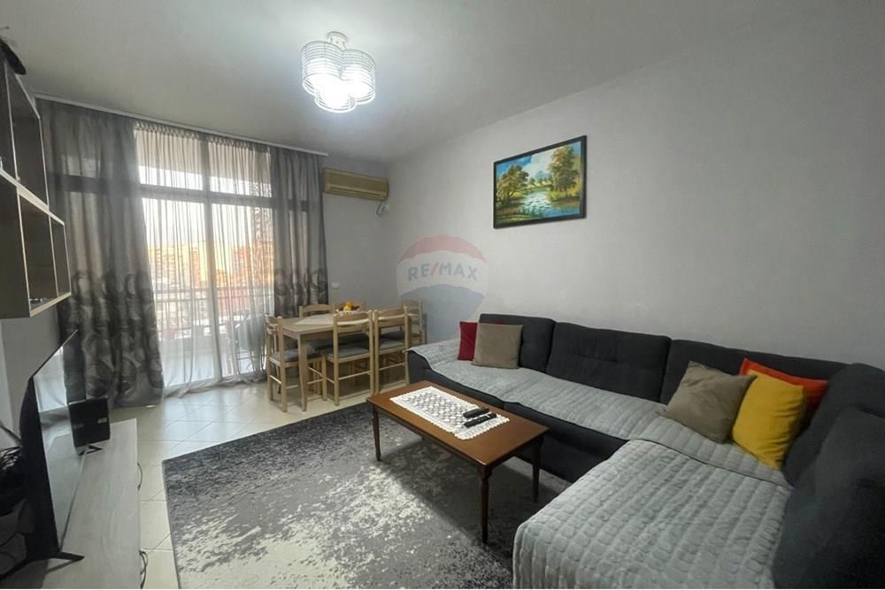 Jepet me qera apartament 2+1 ne Astir