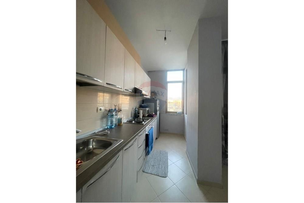 Jepet me qera apartament 2+1 ne Astir