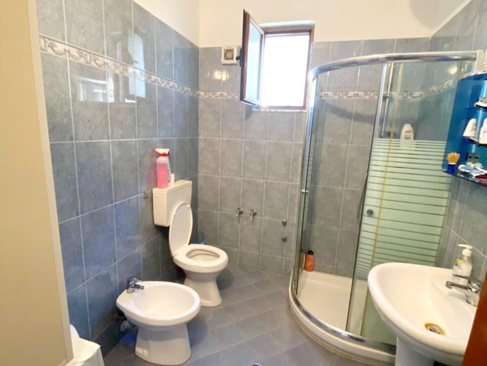 Kavaje, Shitet vile ne zonen e unazes