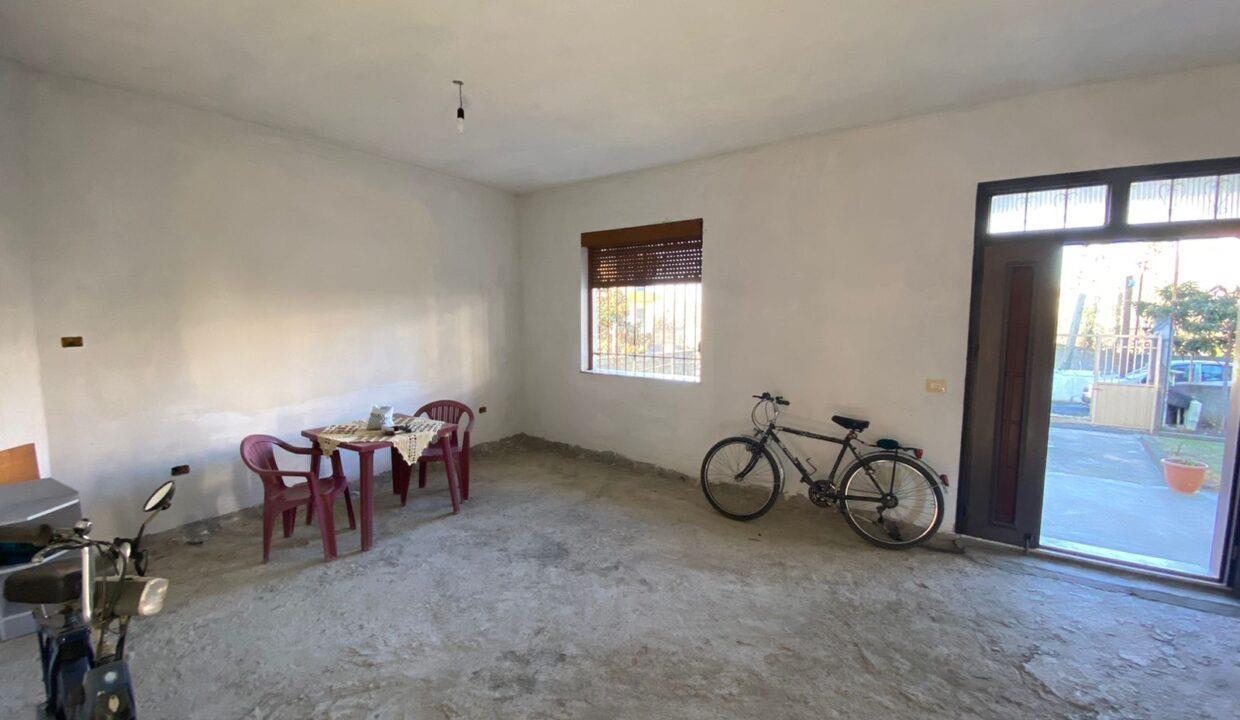 Kavaje, Shitet vile ne zonen e unazes