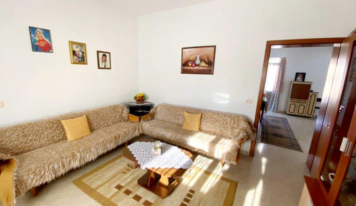 Kavaje, Shitet vile ne zonen e unazes