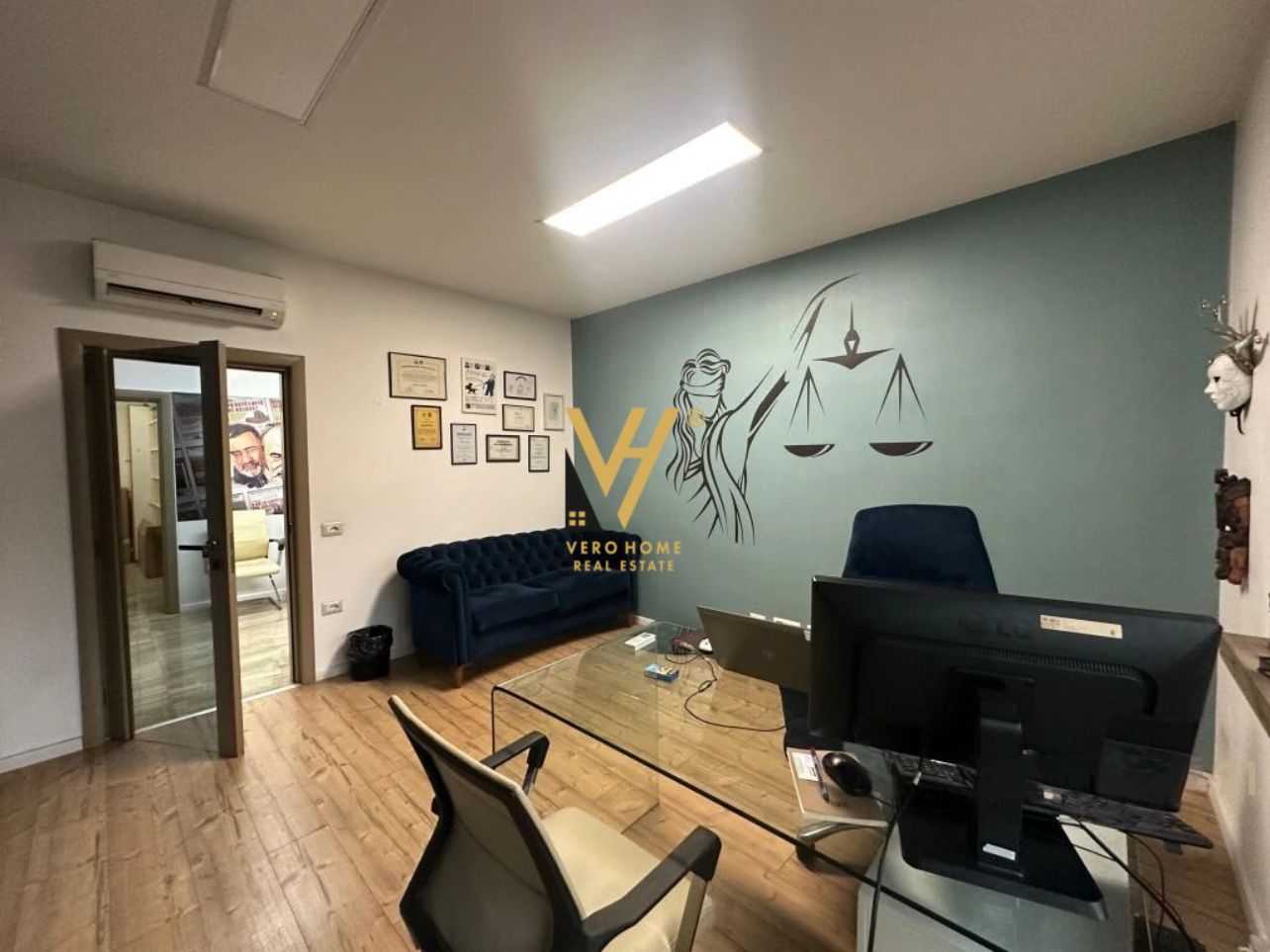 ZYRE 105M2 ME QERA NE BLLOK 1.200 EURO