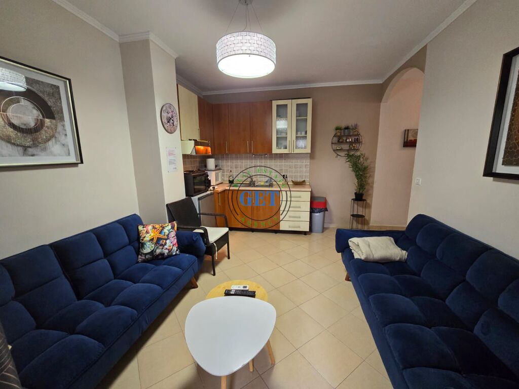 Per Qira 350 € /Muaj Qira, Apartament 2+1, Golem,