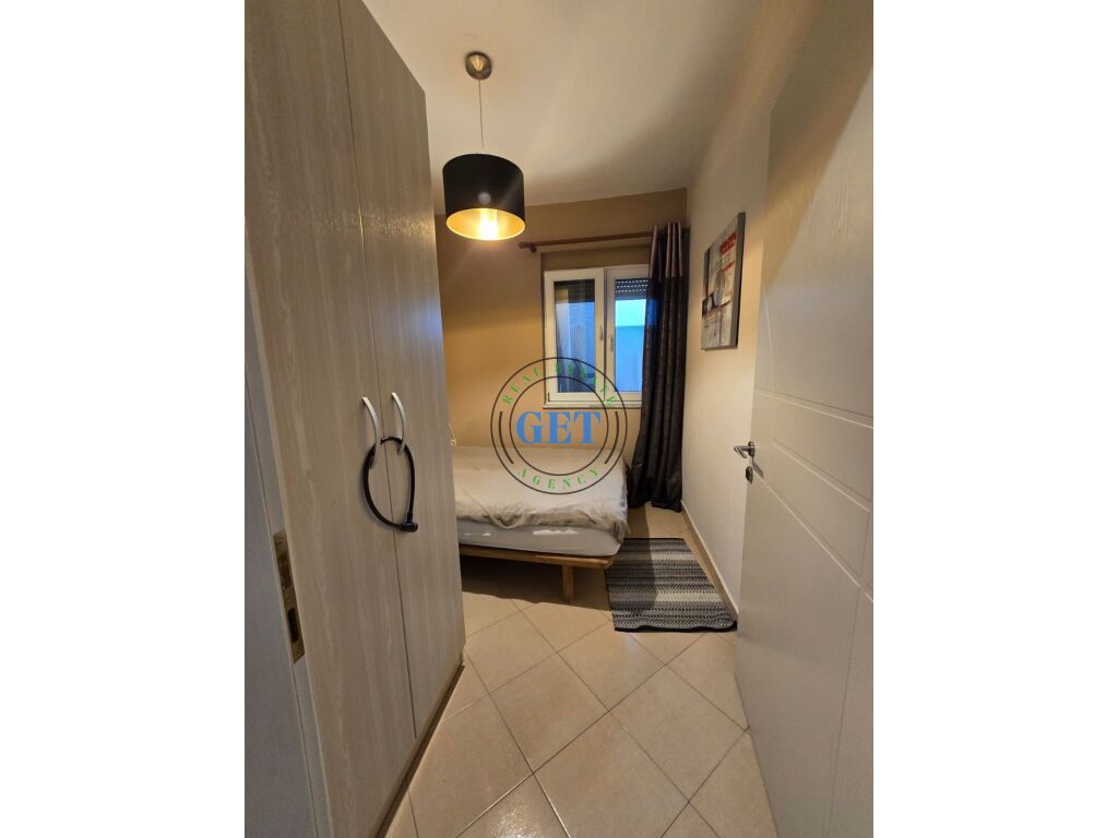 Per Qira 350 € /Muaj Qira, Apartament 2+1, Golem,