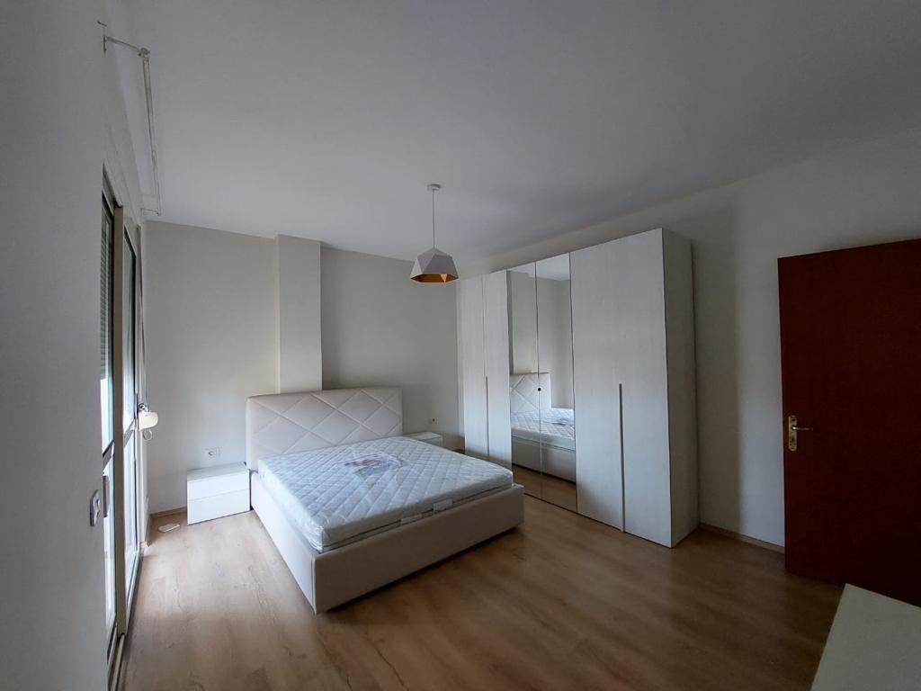 Shitet 2+1+2| Muzeumi