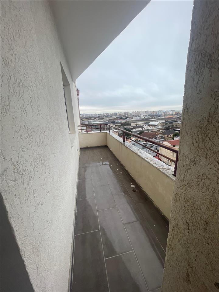 Shitet apartament 1+1+Ballkon Kati 8