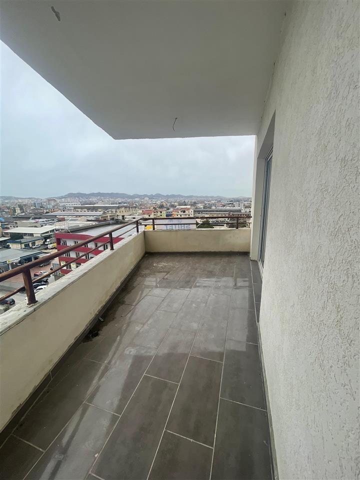 Shitet apartament 1+1+Ballkon Kati 8