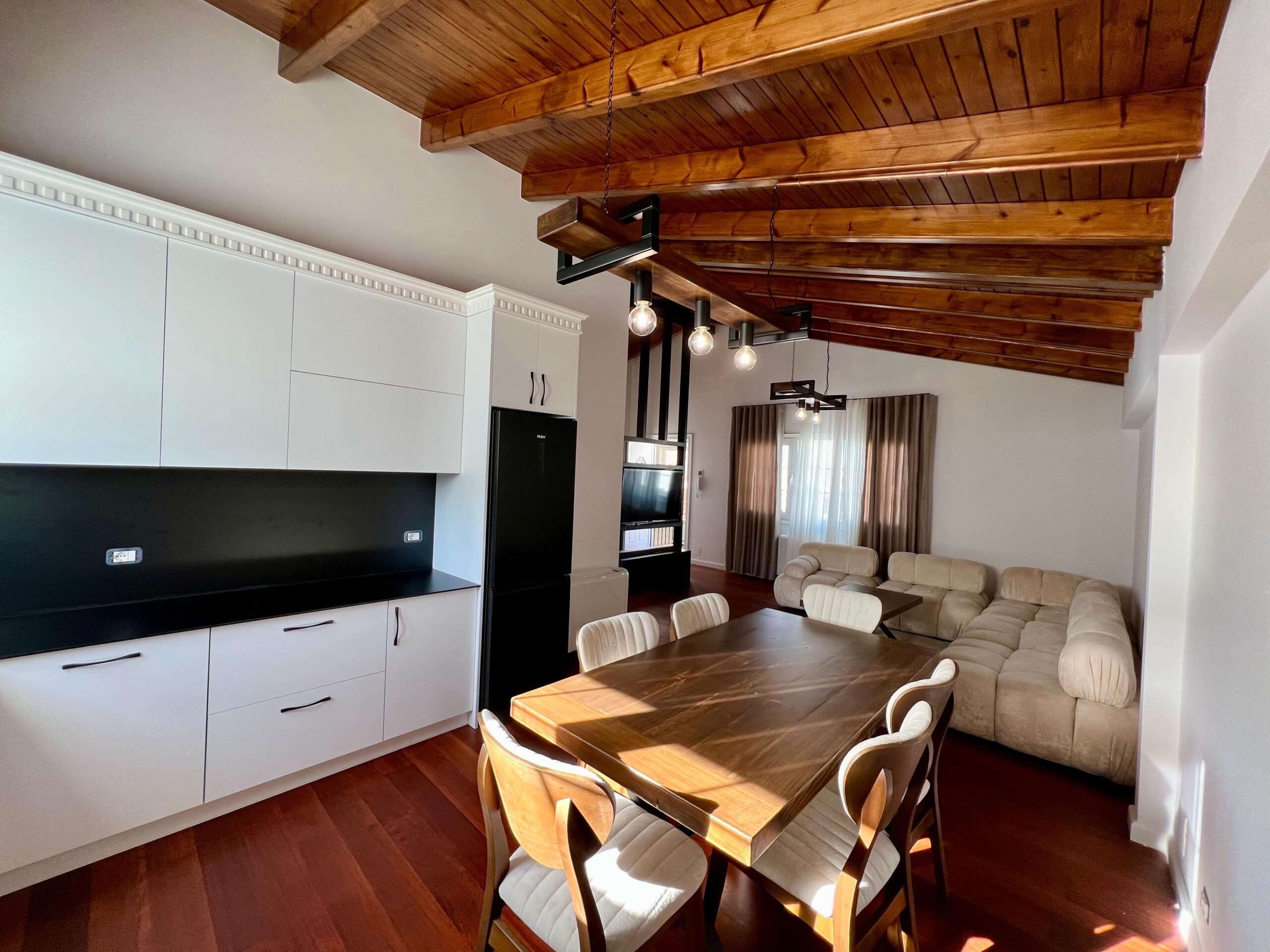 Qira,Apartament 2+1 Marin Barleti, Selitë 800 Euro