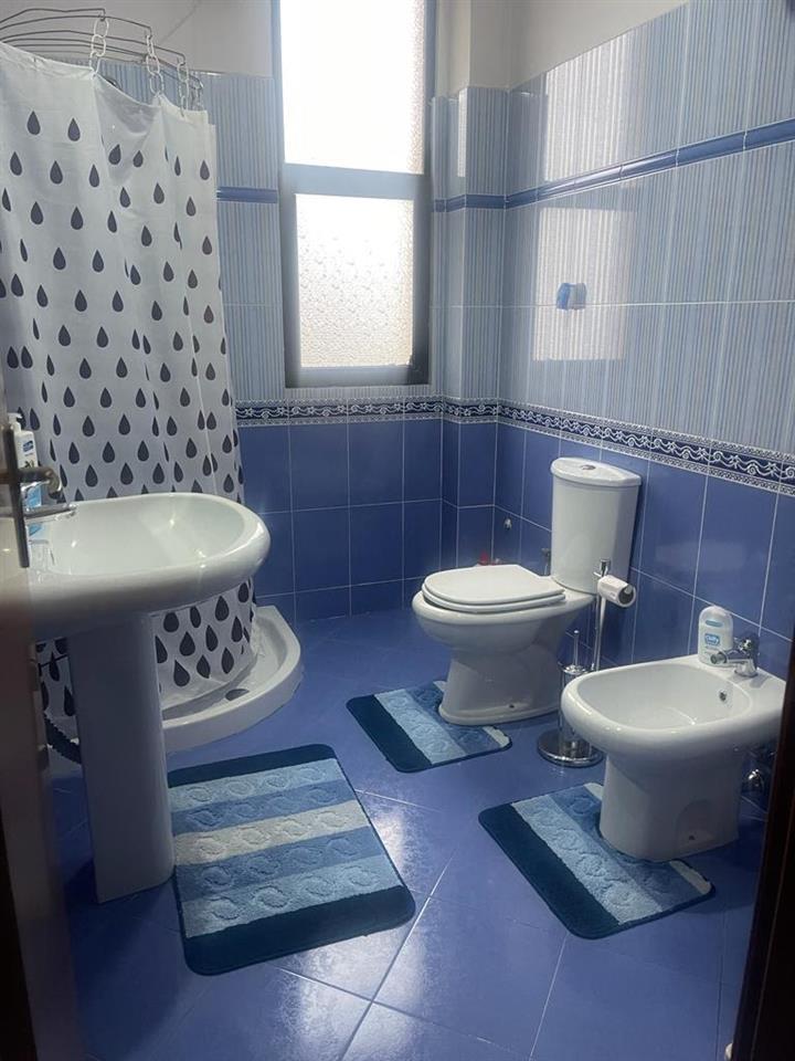 Appartament ke Meteorit perball Xhepes