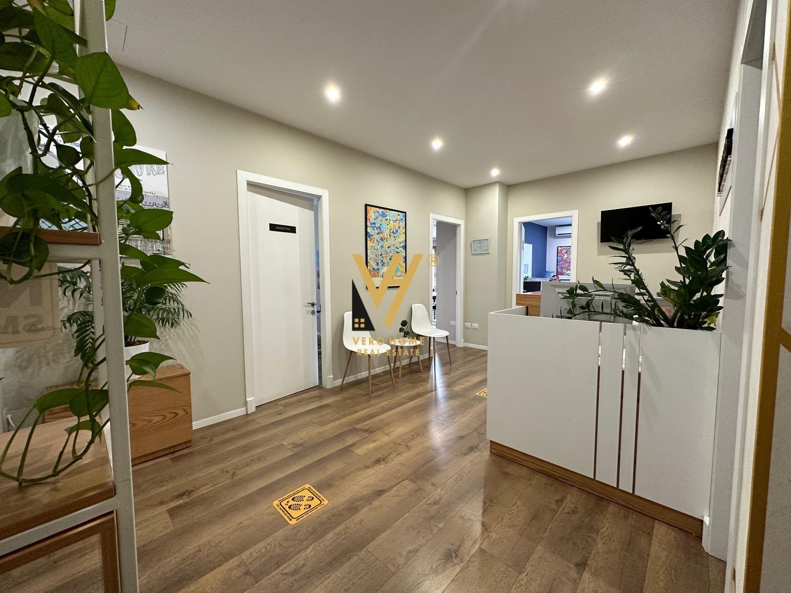 ZYRE 200M2 TE BLV GJERGJ FISHTA 3.100 EURO