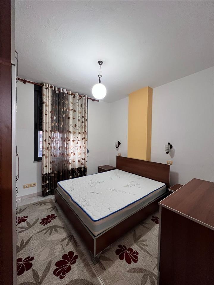 ME QERA APARTAMENTI 2+1, ISH RAJONI – DURRES