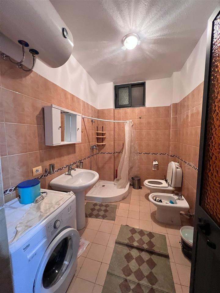 ME QERA APARTAMENTI 2+1, ISH RAJONI – DURRES