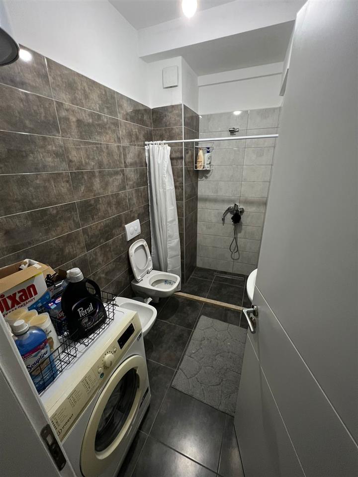 Qera, Apartament 1+1, Komuna e Parisit, Tiranë