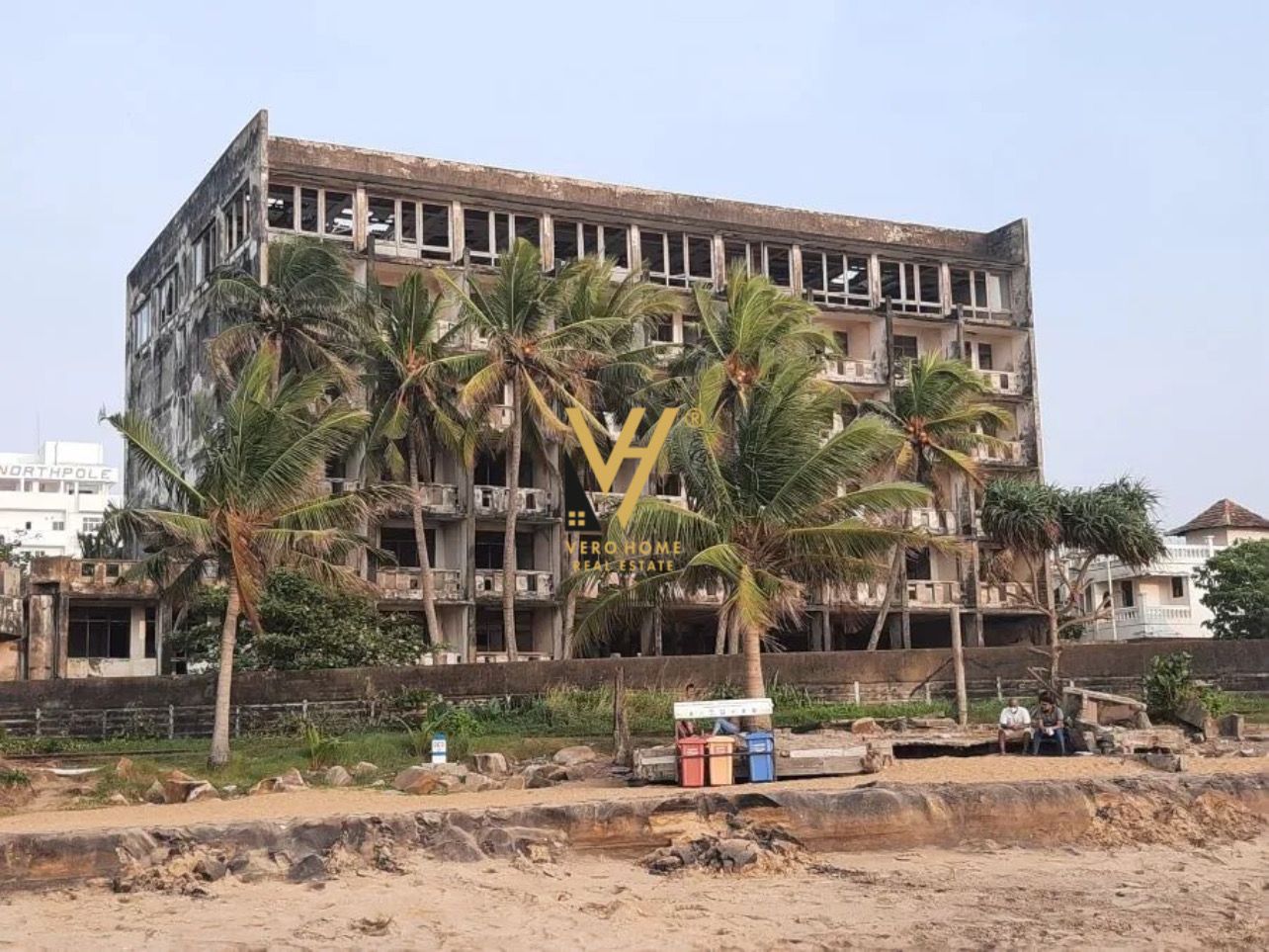 HOTEL 4 KATE NE HIMARE 2.700.000 EURO