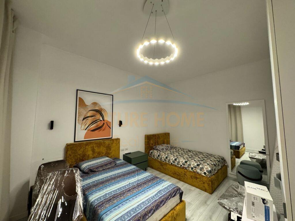 Shitet, Vile 2-katëshe, ”Green Coast Resort ”.