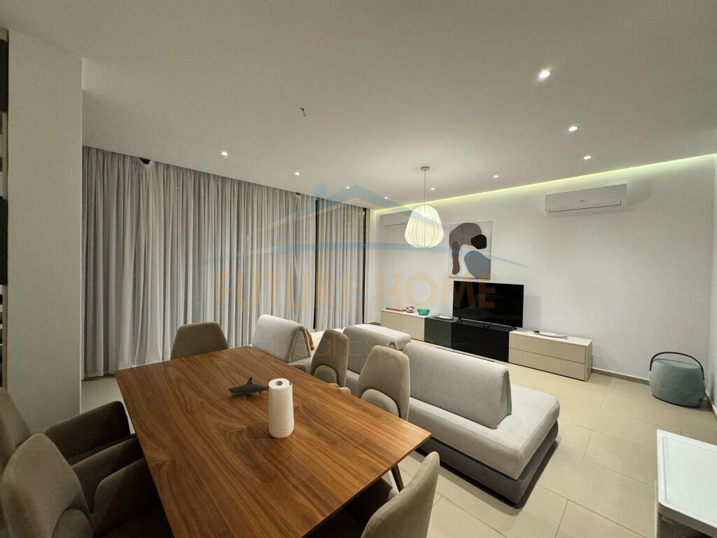 Shitet, Vile 2-katëshe, ”Green Coast Resort ”.