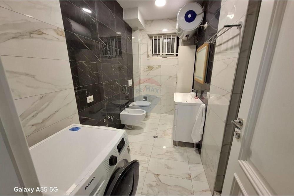 Apartament 2+1 me qera tek Shkolla e Bashkuar, 600 €