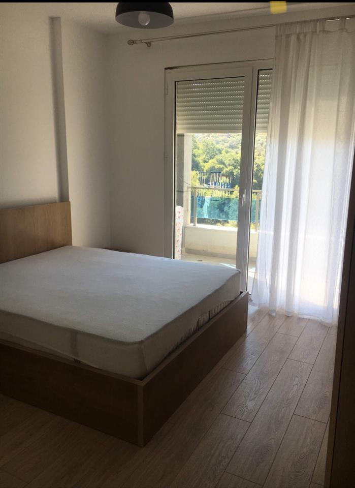 K, zoollogjik jepet me qera 1+1 super apartament 500 euro ne