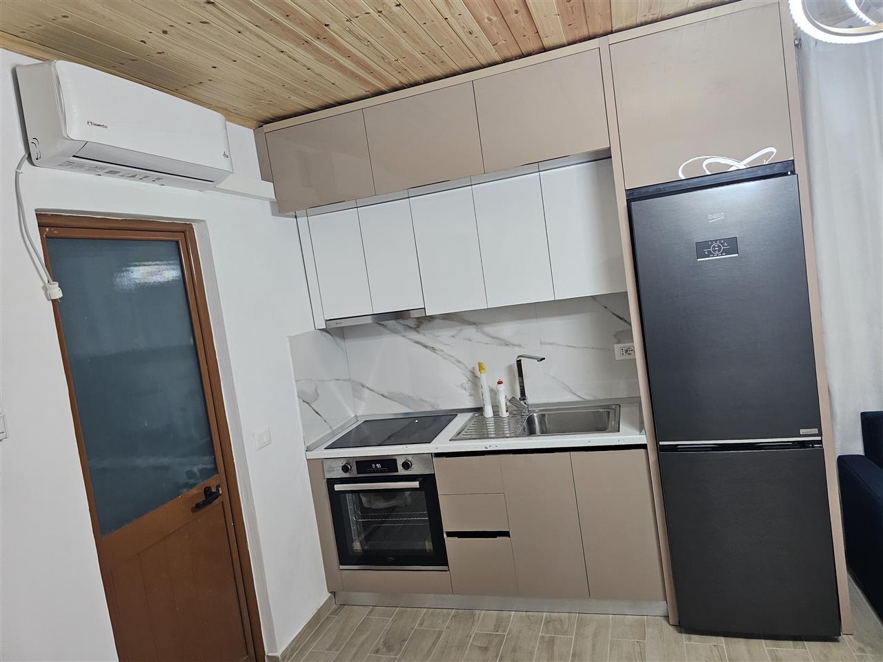 Jepet gasonjere me qera