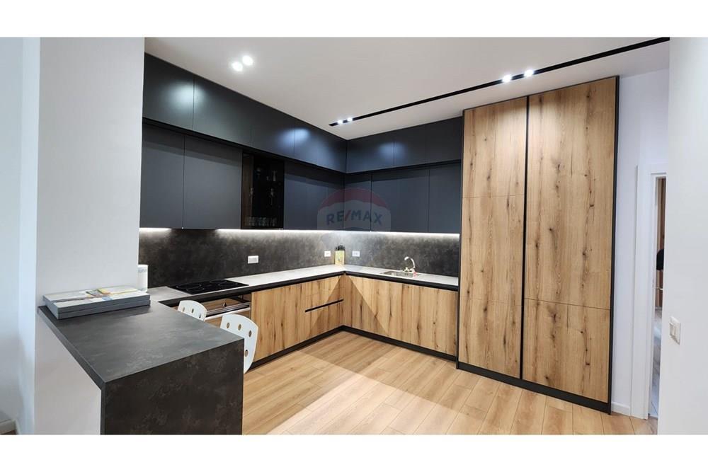 Qira – Apartament 1+1 tek Square 21