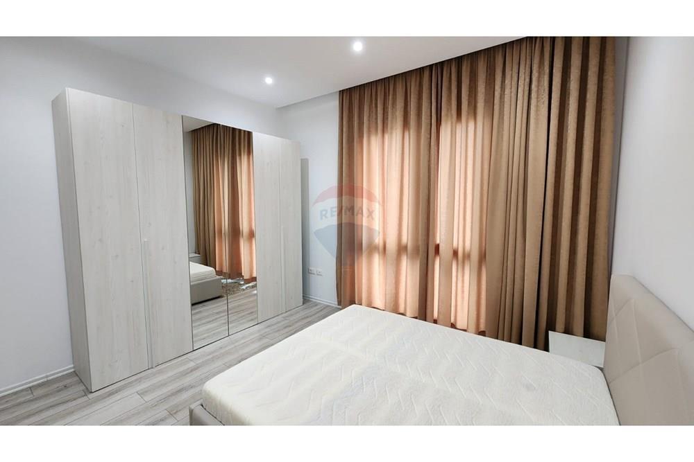 Qira – Apartament 1+1 tek Square 21