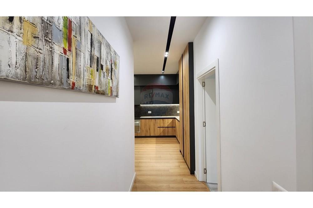 Qira – Apartament 1+1 tek Square 21