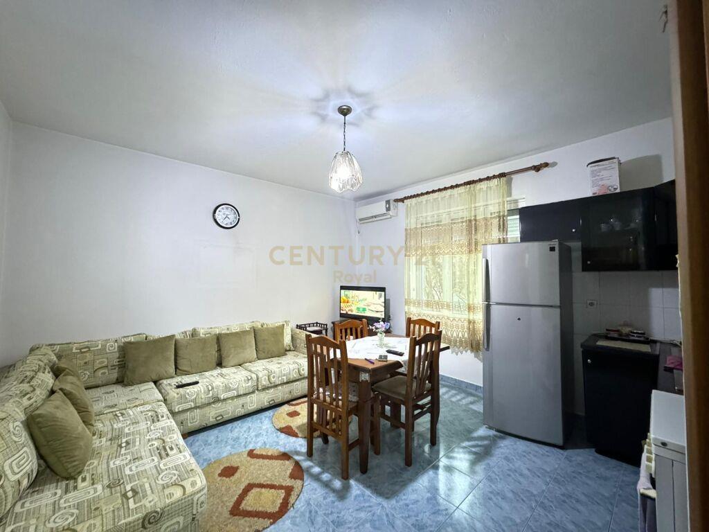 Japim me Qera apartament 2+1
