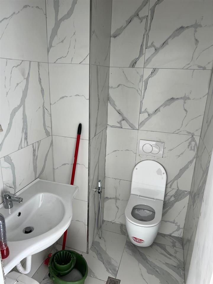 [Pronar] Lake View – Ambient zyrash me Qera 63m2